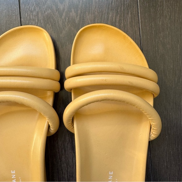 Everlane The Form Three Strap
Slide Sandals in Apricot - Picture 8 of 8